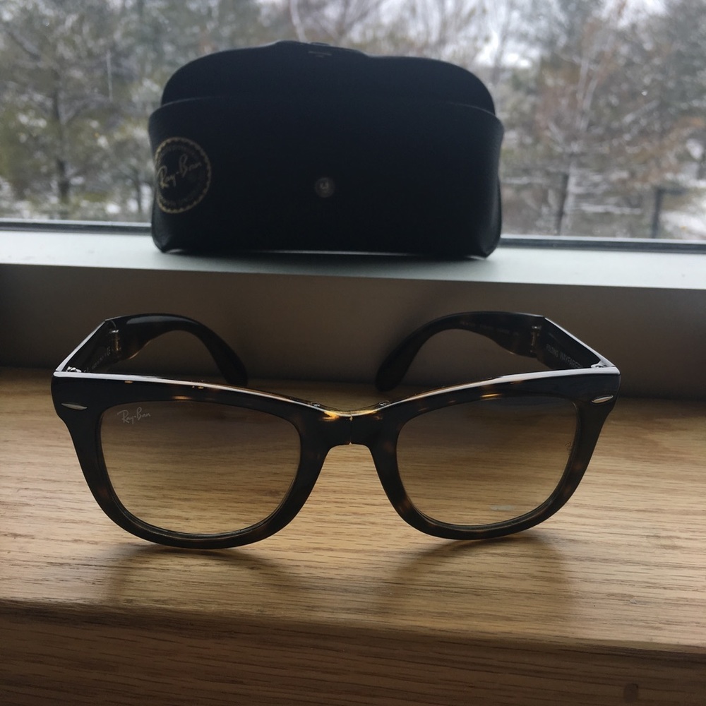 Folding wayfarer Ray Bans